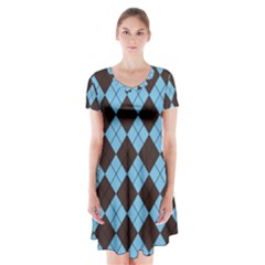 Pattern Short Sleeve V-neck Flare Dress by Valentinaart