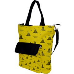 Gadsden Flag Don t Tread On Me Yellow And Black Pattern With American Stars Shoulder Tote Bag by snek