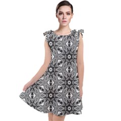 Black And White Pattern Tie Up Tunic Dress by HermanTelo