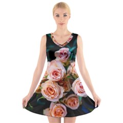Sweet Roses V-neck Sleeveless Dress by LW323